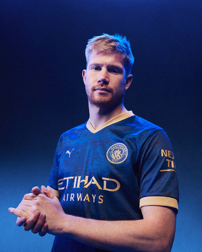 详解棒球规则中的“投球板站位”规定及投手重心移动的合法性